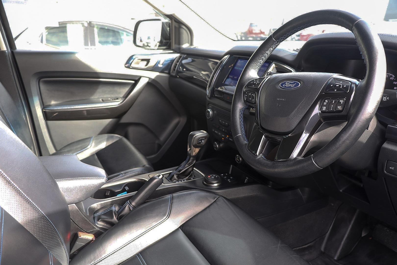 Ford Everest image 2