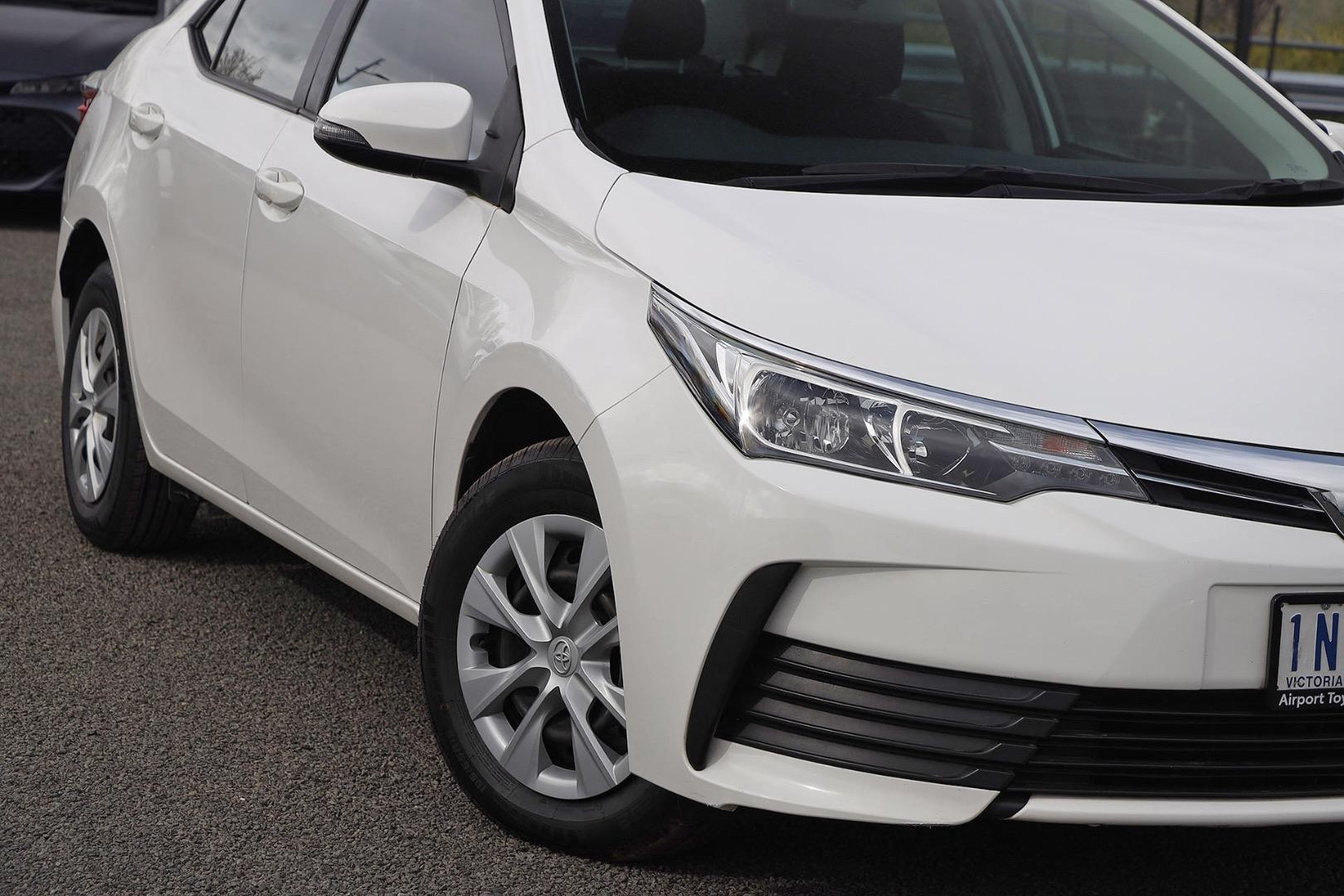 Toyota Corolla image 2