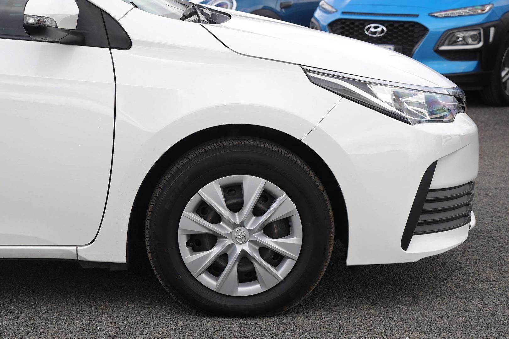 Toyota Corolla image 4