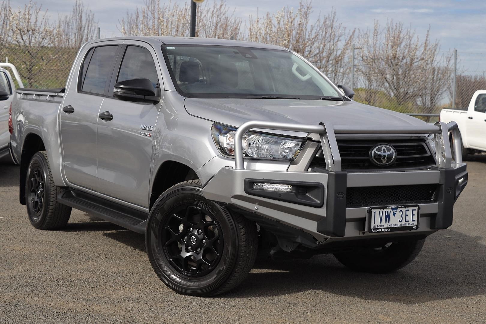 Toyota Hilux image 1