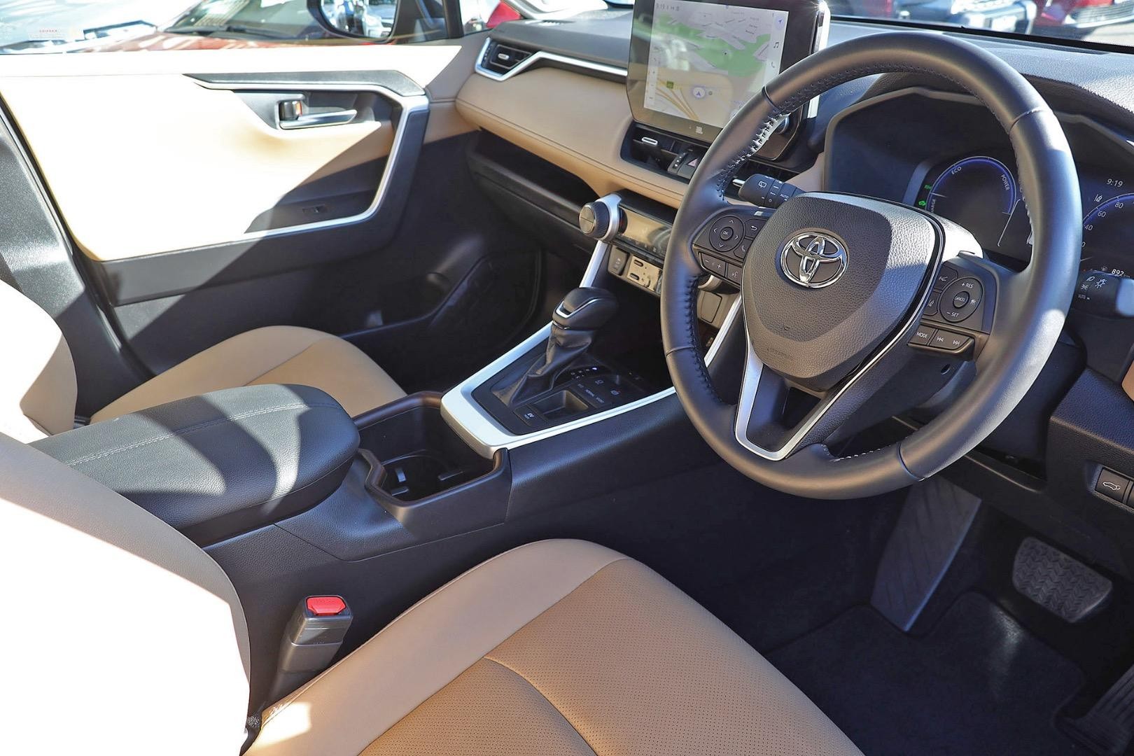 Toyota Rav4 image 3