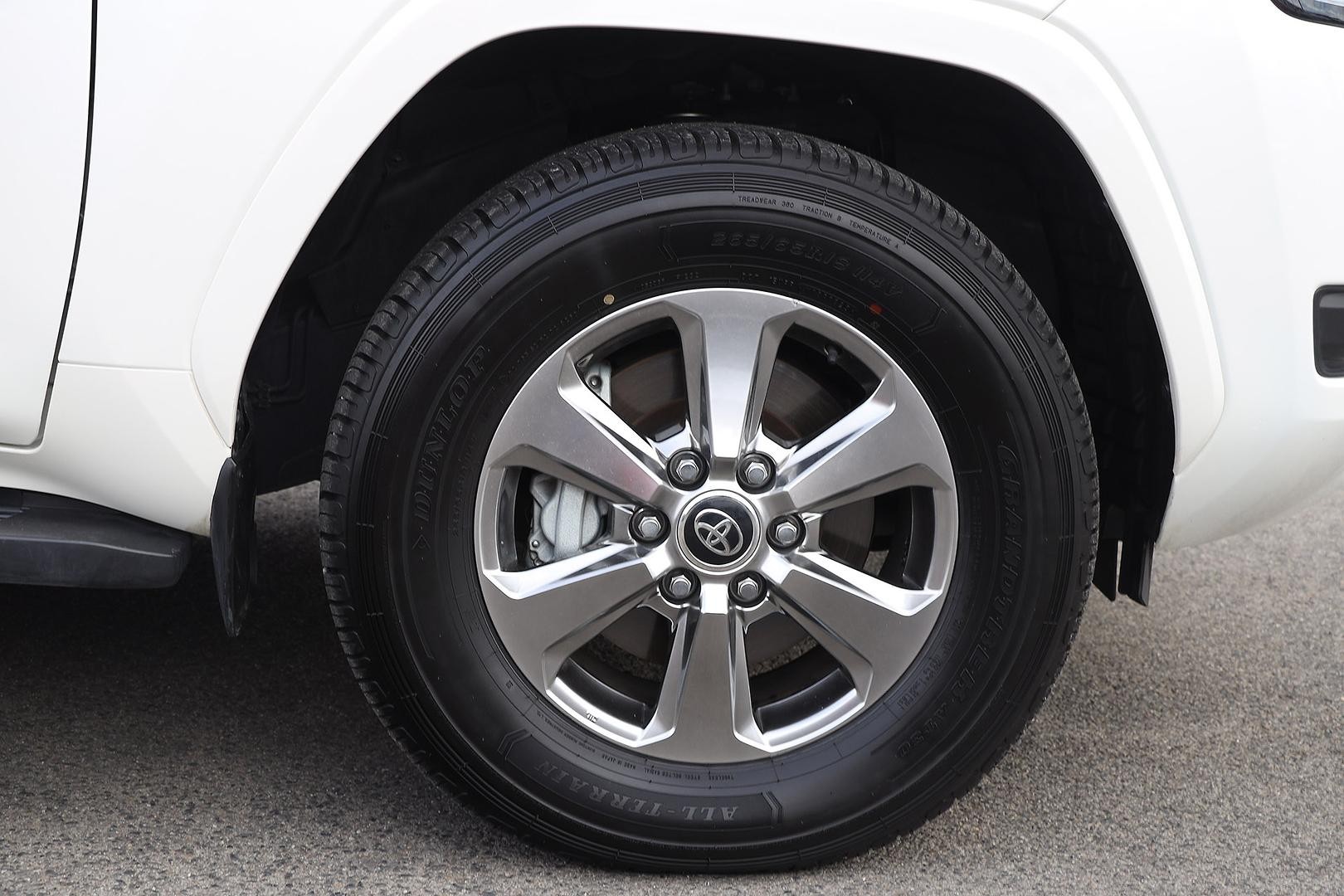 Toyota Landcruiser image 4