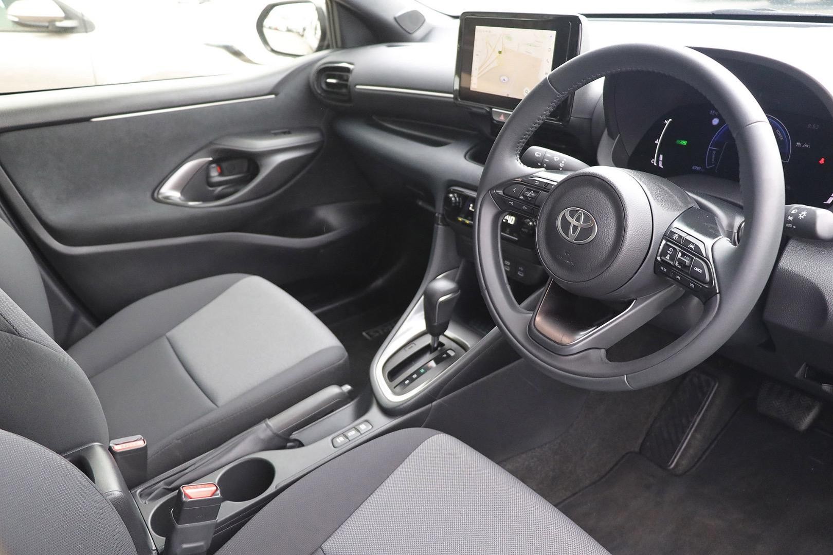 Toyota Yaris image 2