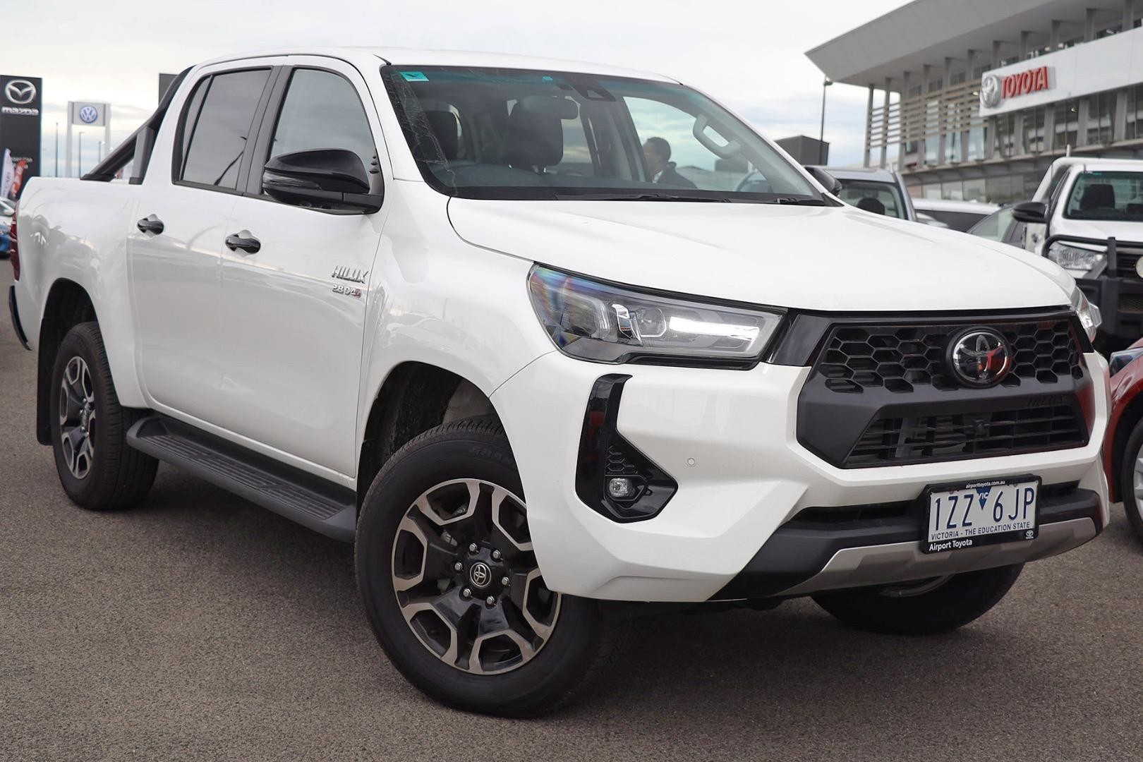 Toyota Hilux image 1