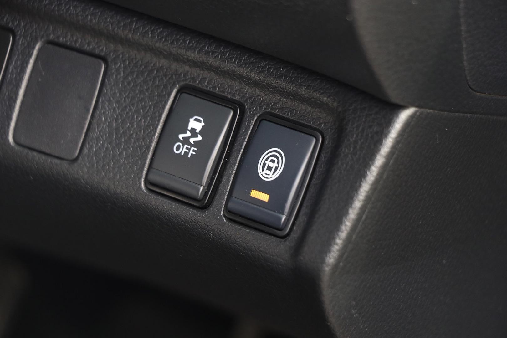 Nissan Navara image 3