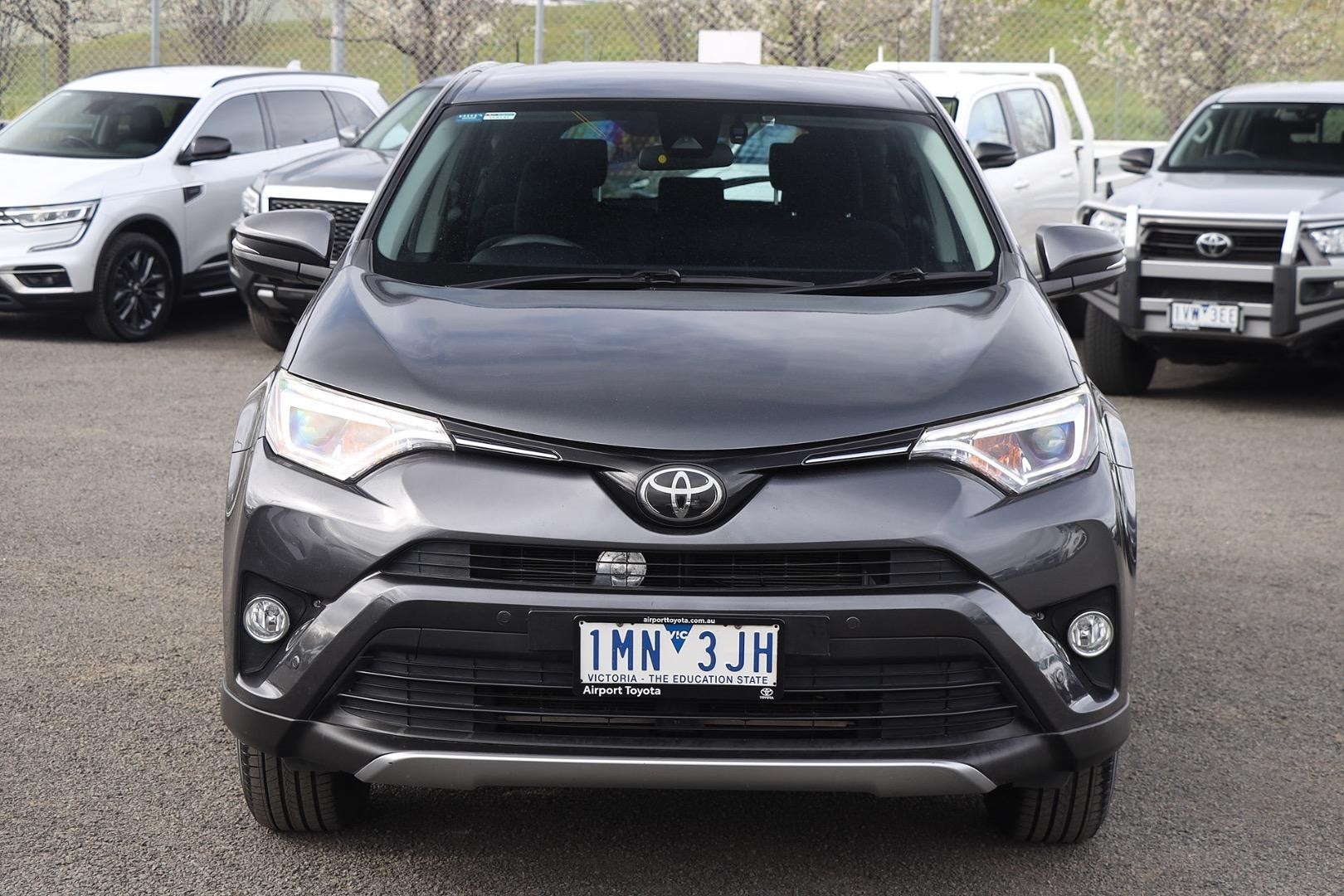 Toyota Rav4 image 3