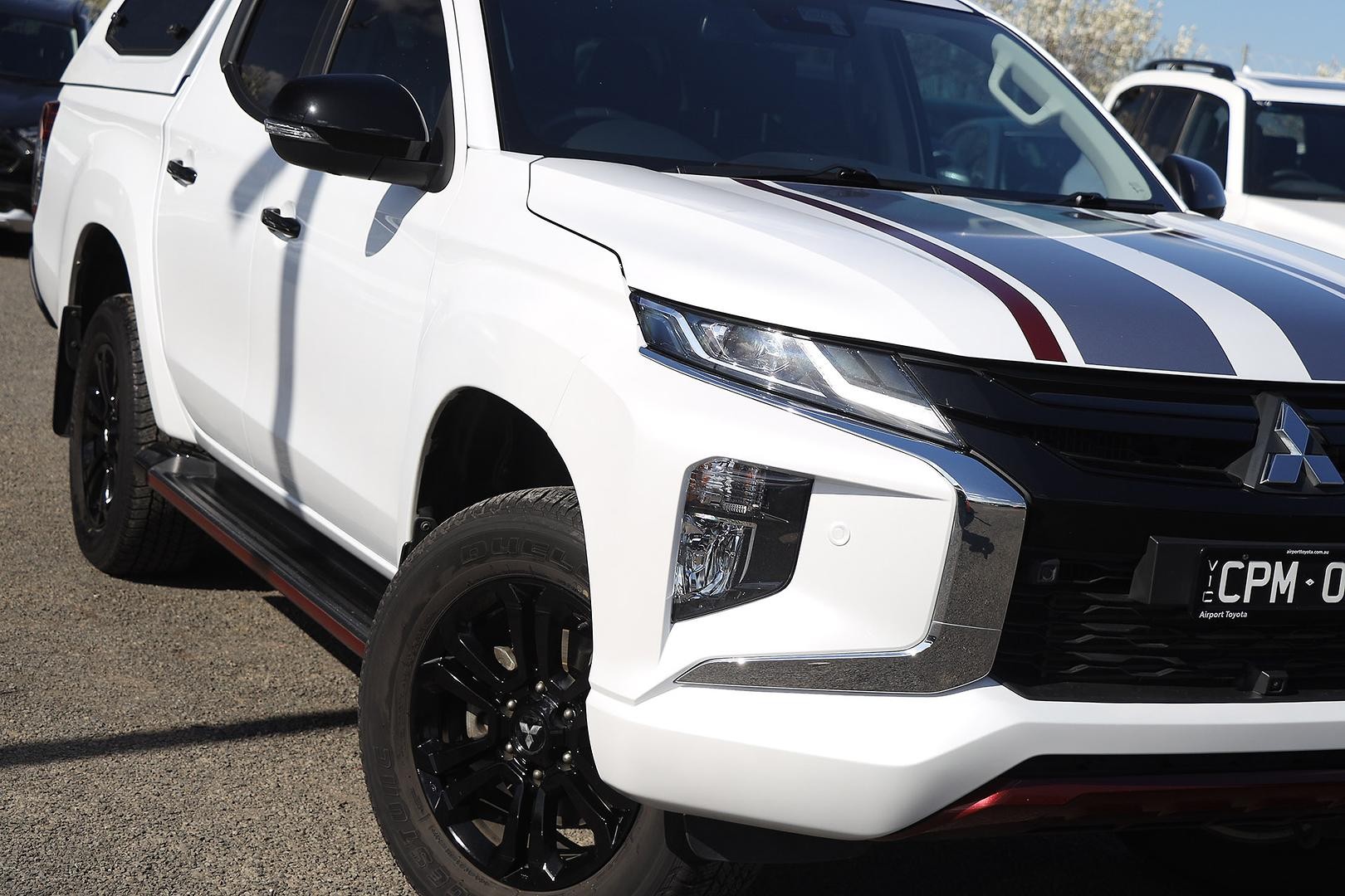 Mitsubishi Triton image 2