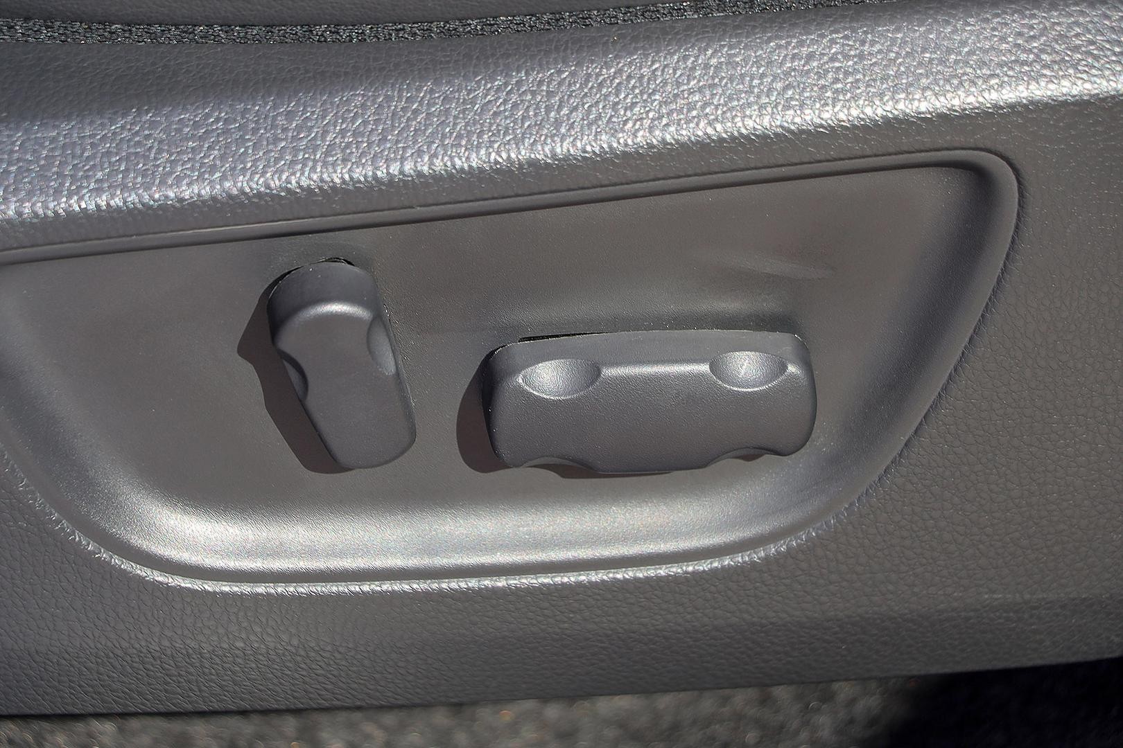 Mitsubishi Triton image 3