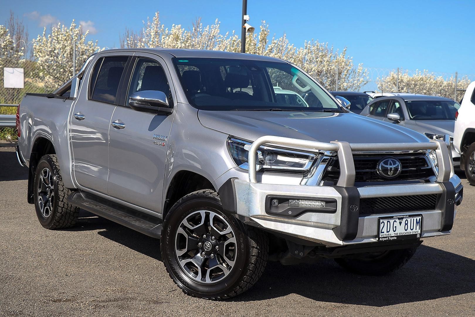Toyota Hilux image 1