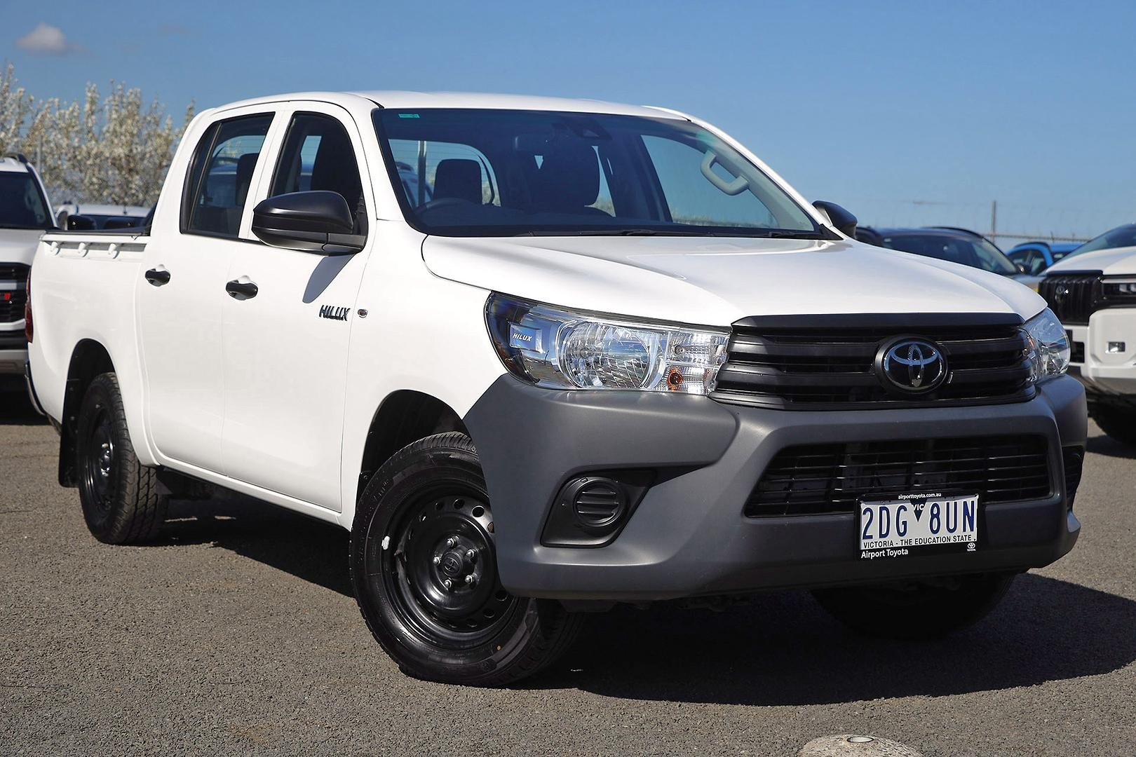 Toyota Hilux image 1