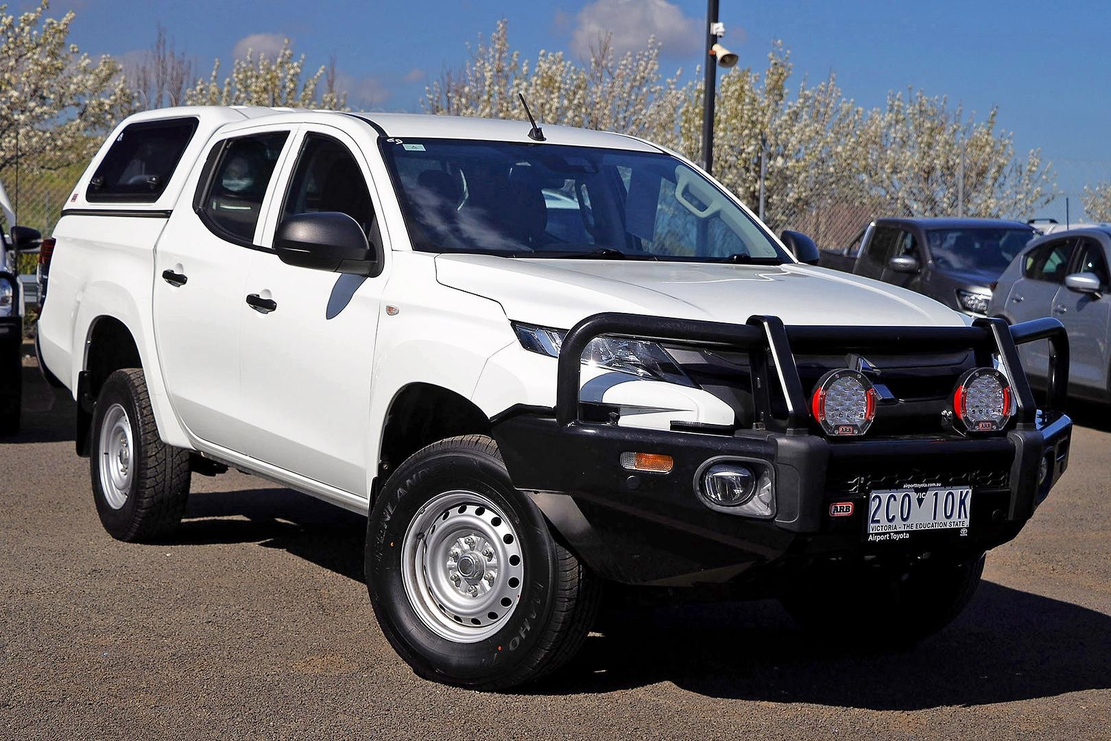 Mitsubishi Triton image 1