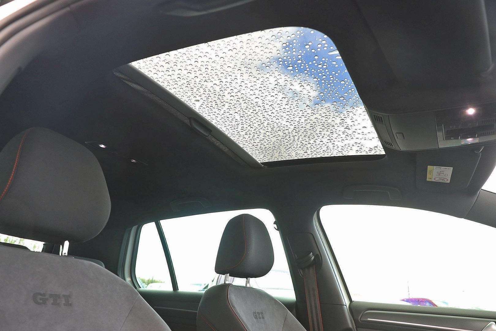 Volkswagen Golf image 3
