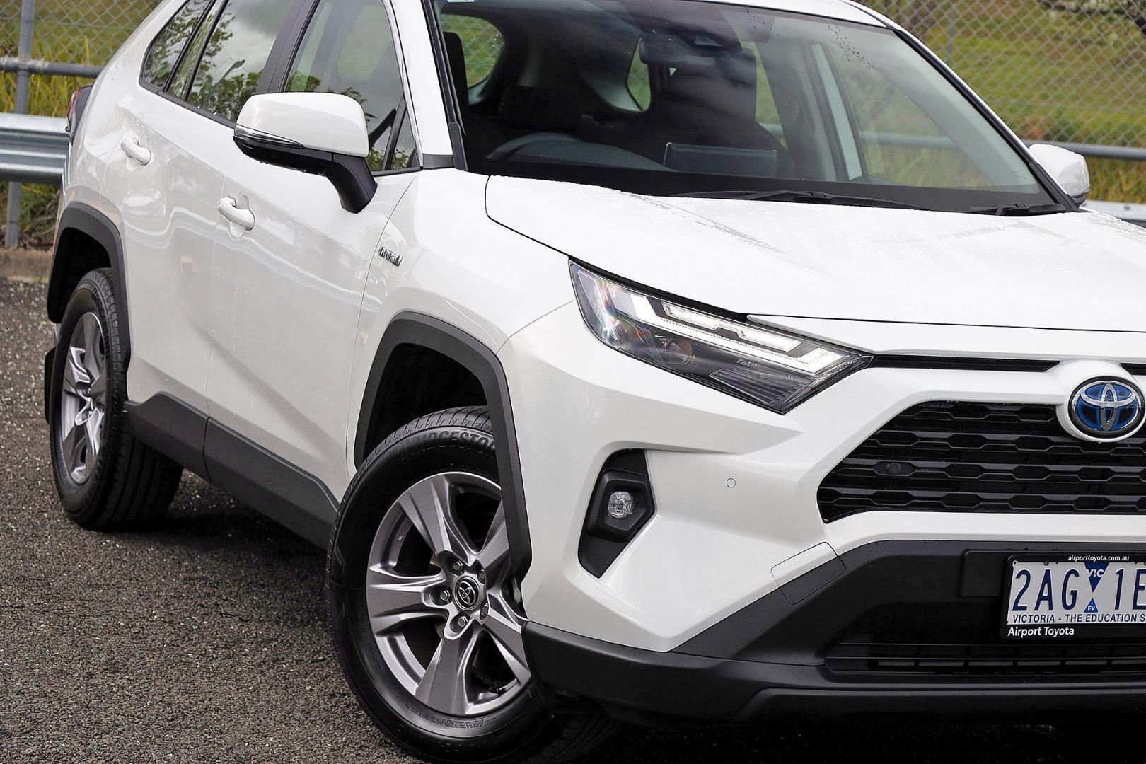 Toyota Rav4 image 2
