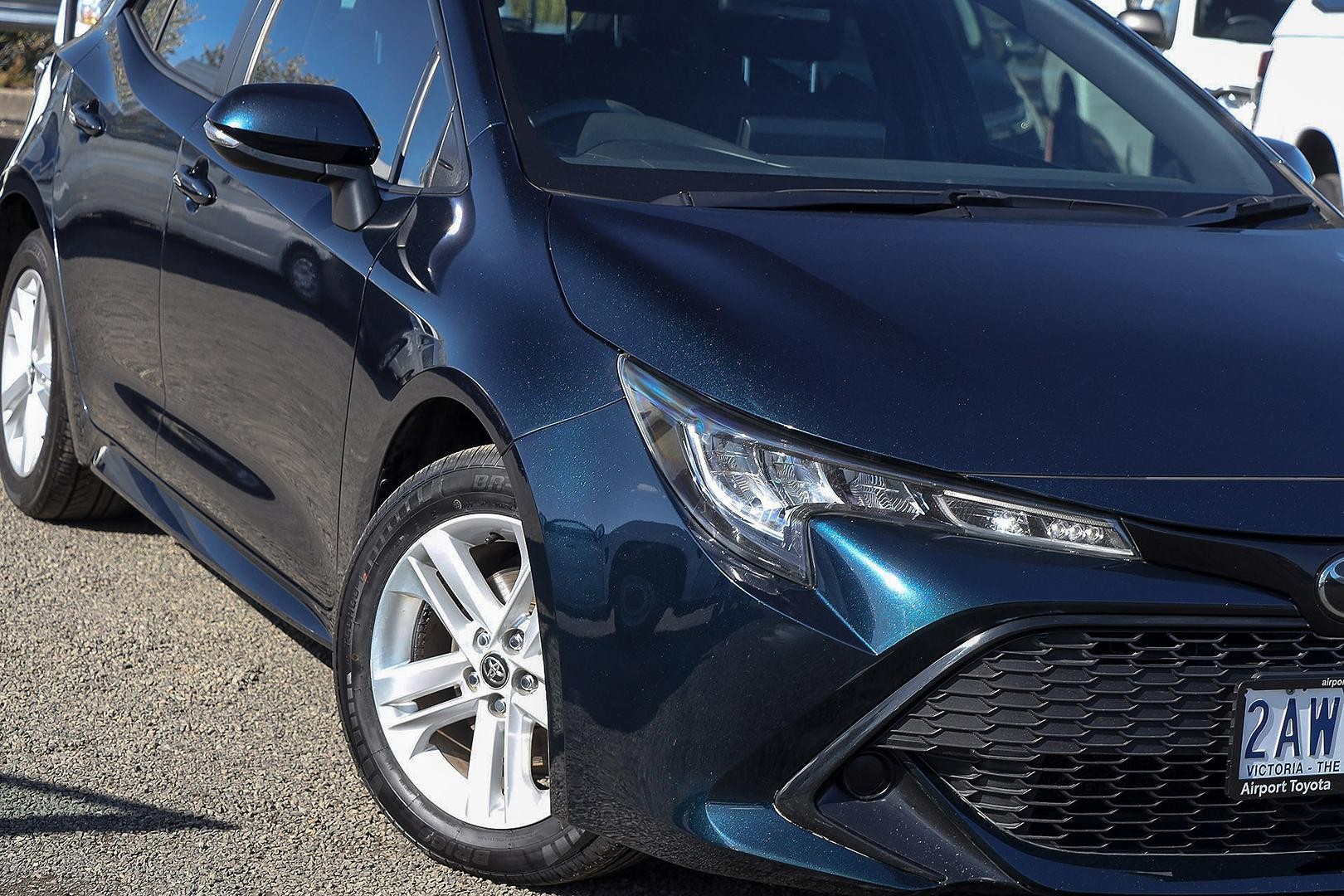 Toyota Corolla image 2