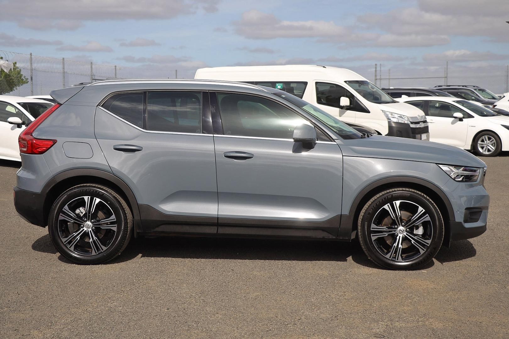 Volvo Xc40 image 4