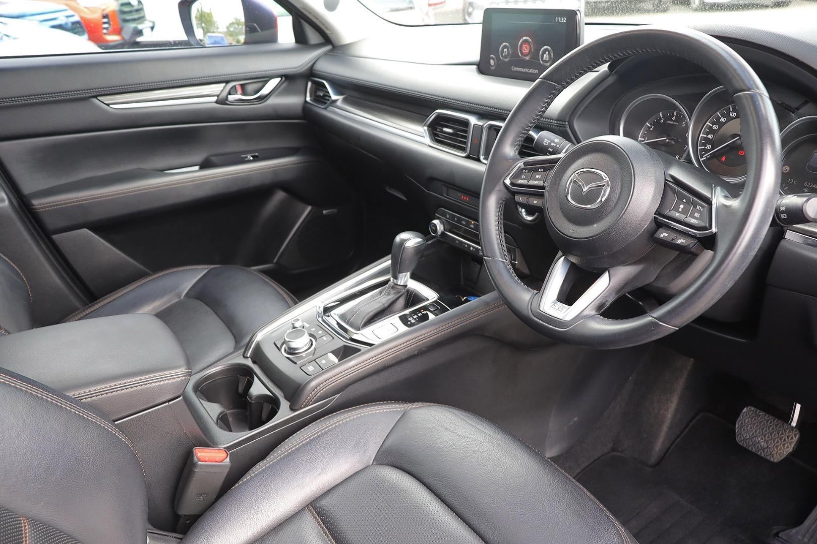 Mazda Cx-5 image 2