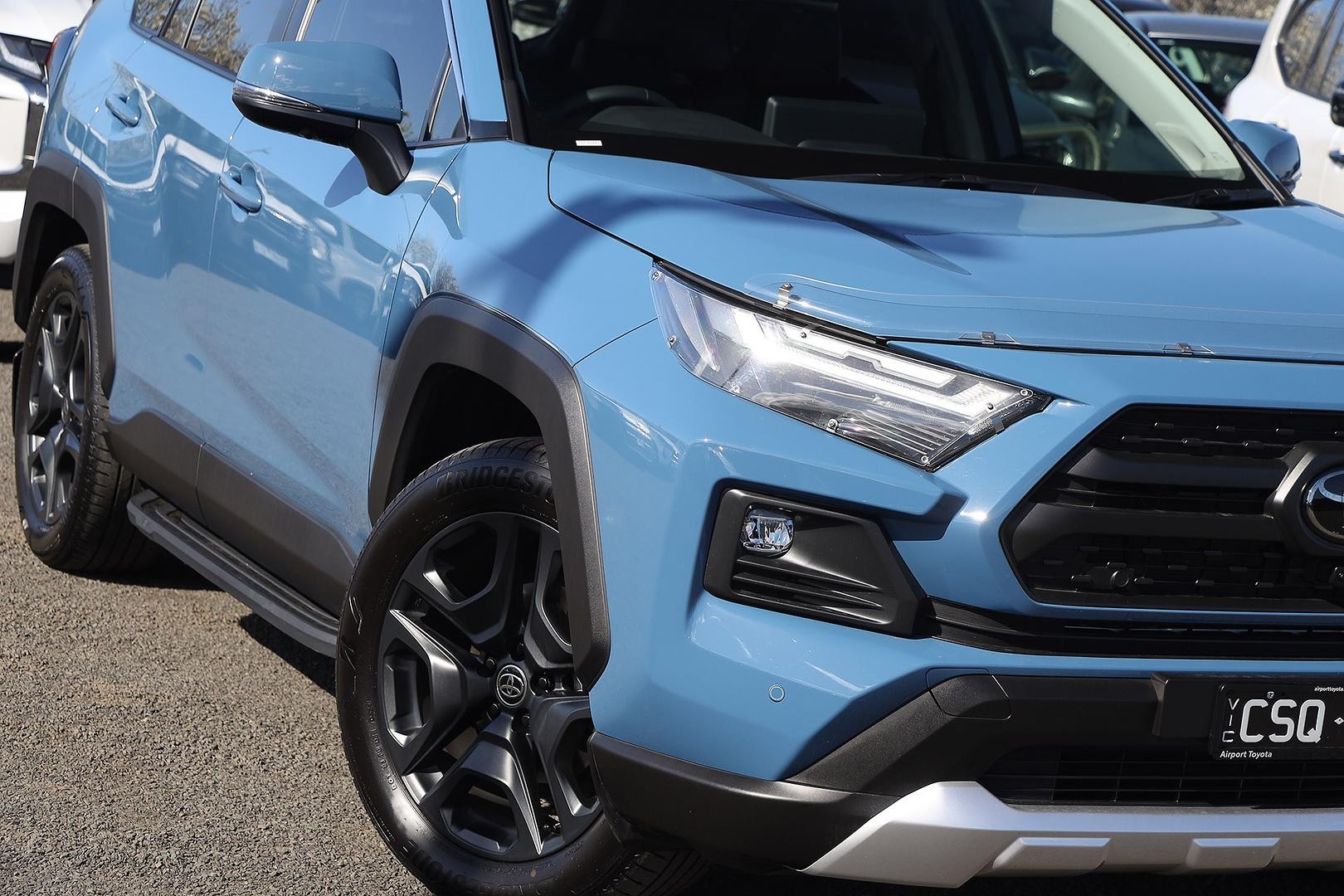 Toyota Rav4 image 2