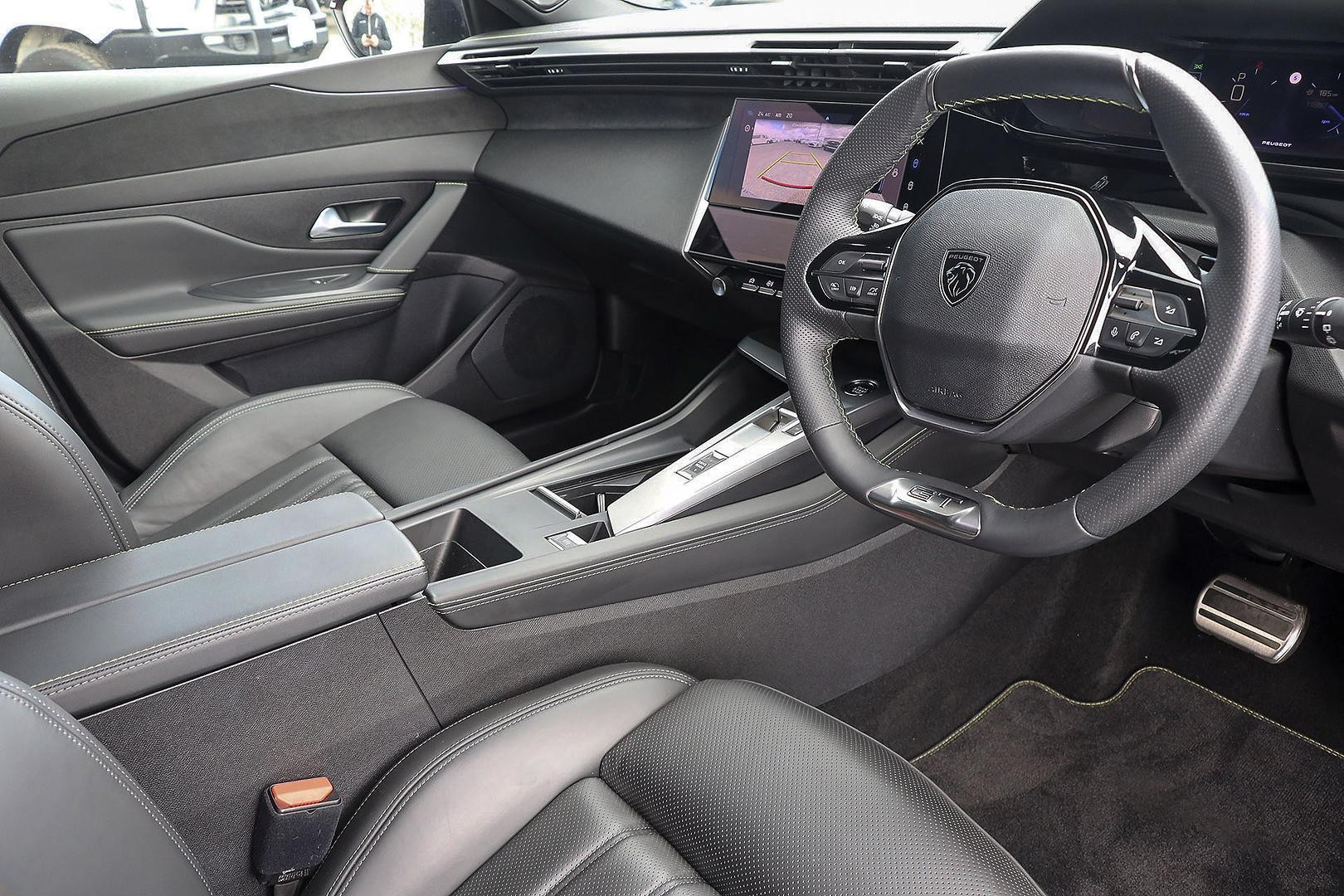 Peugeot 308 image 2
