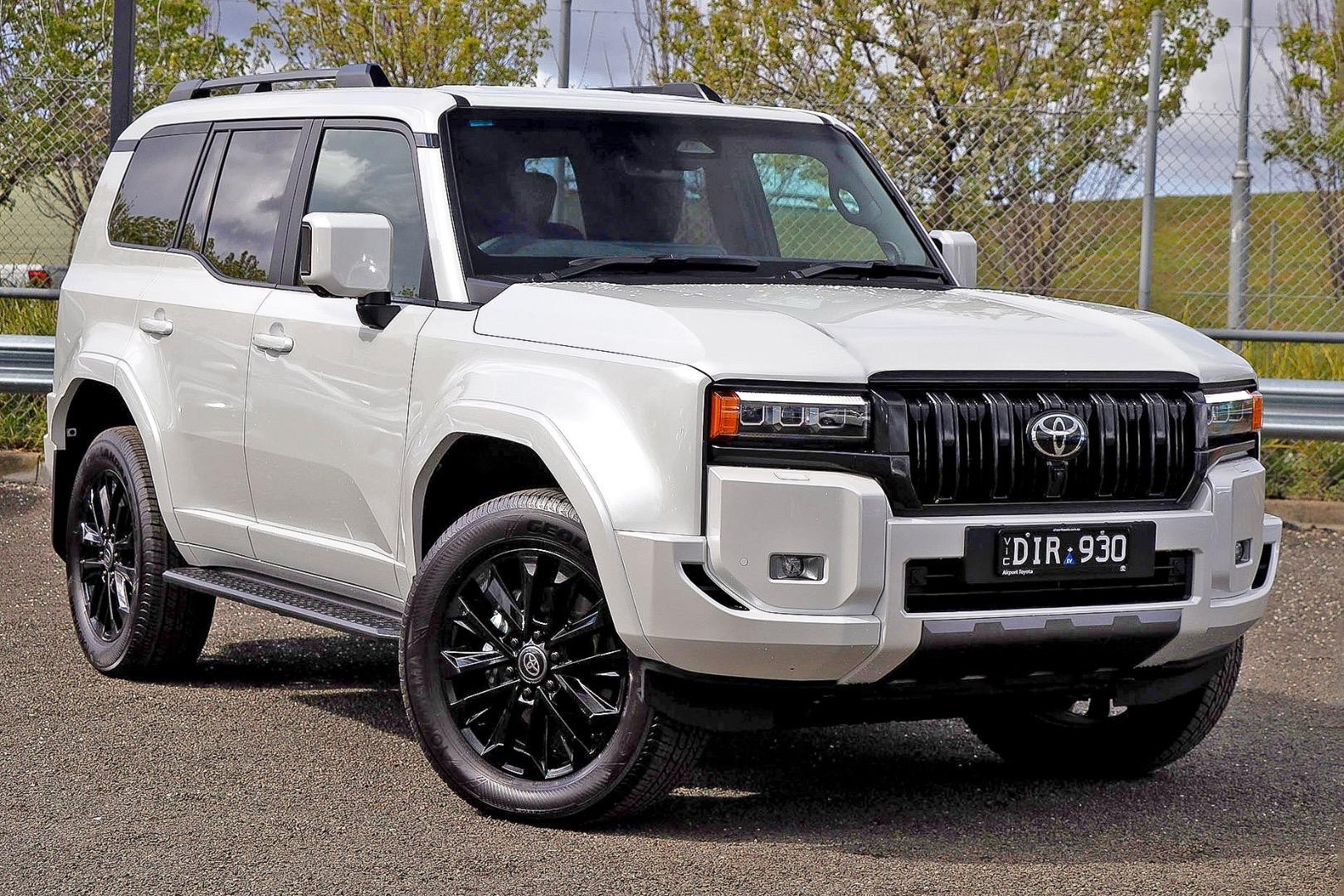 Toyota Landcruiser Prado image 1