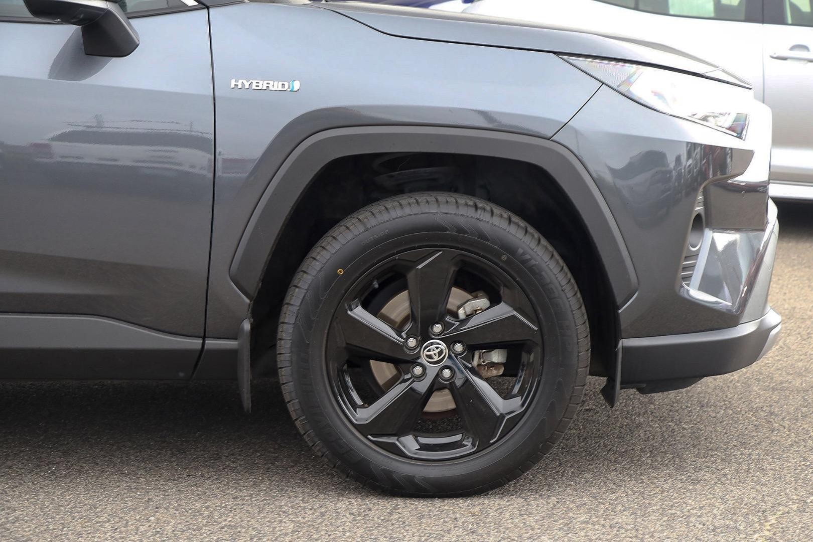 Toyota Rav4 image 4