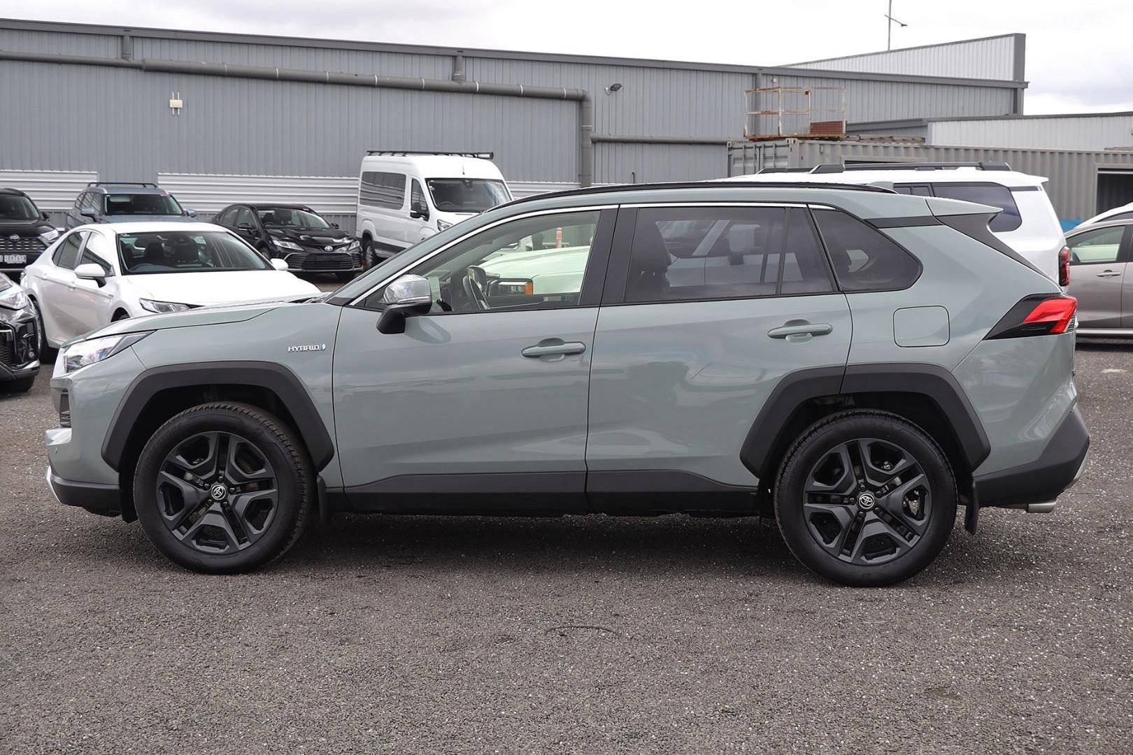 Toyota Rav4 image 4