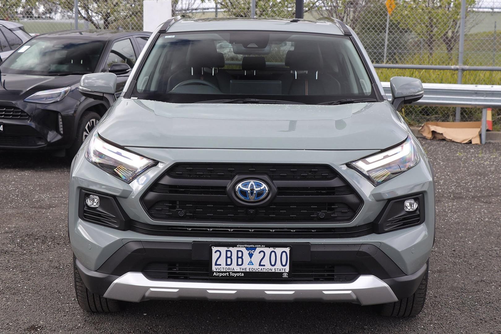 Toyota Rav4 image 3