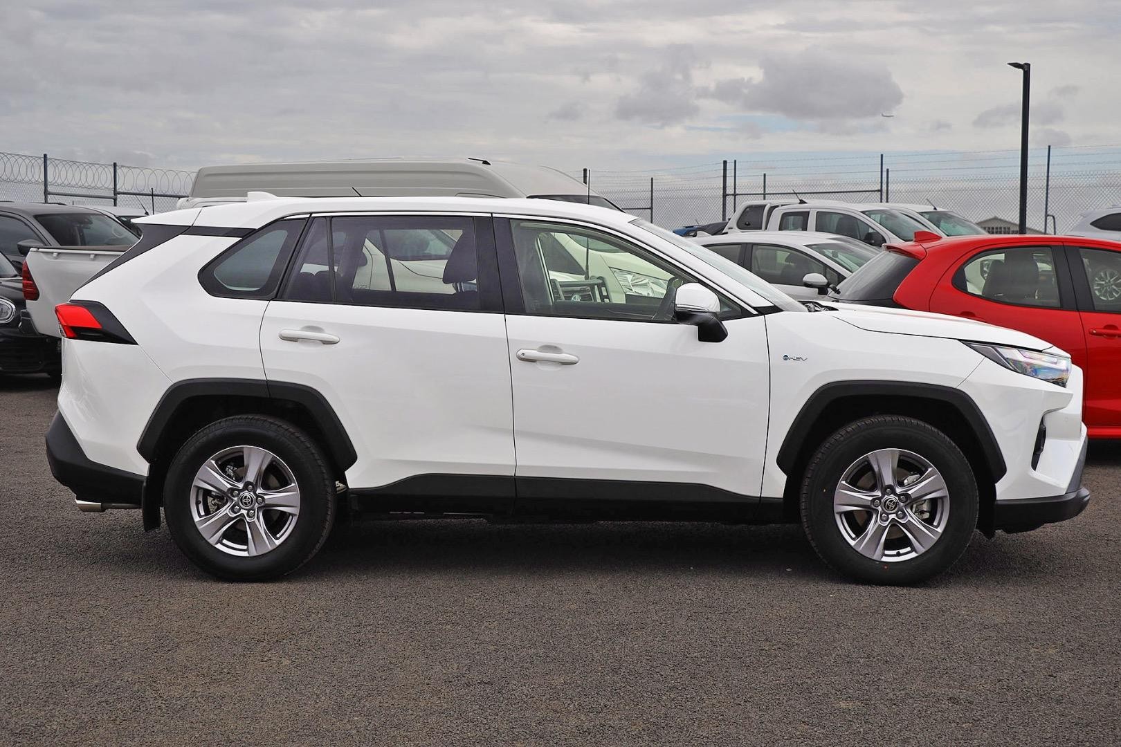 Toyota Rav4 image 4