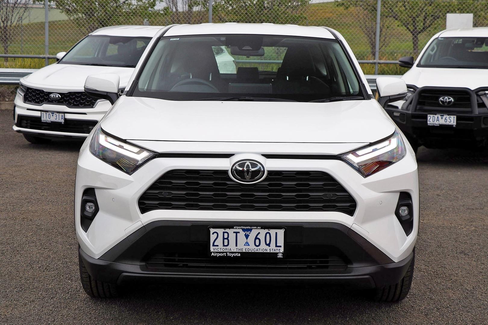 Toyota Rav4 image 3