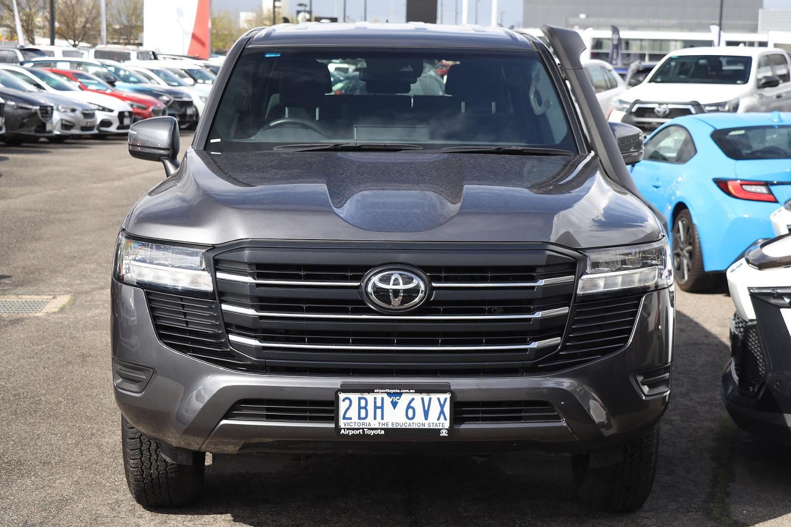 Toyota Landcruiser image 3