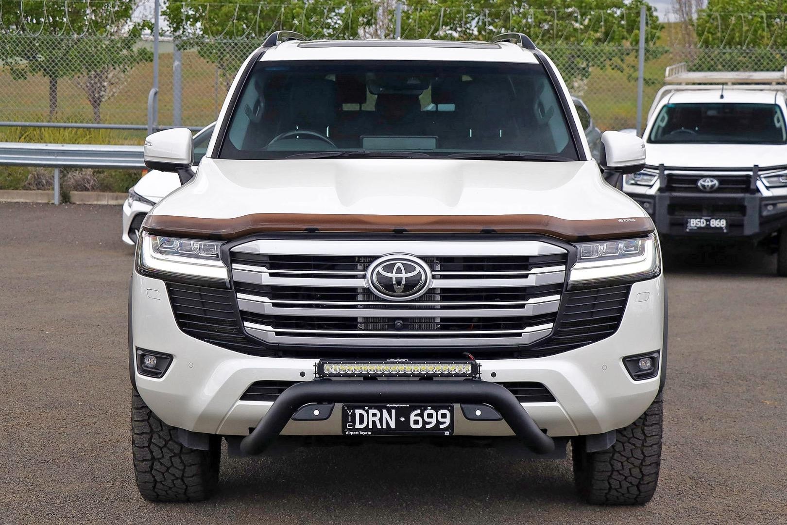 Toyota Landcruiser image 3