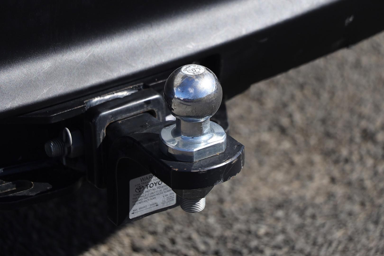 Toyota Kluger image 3