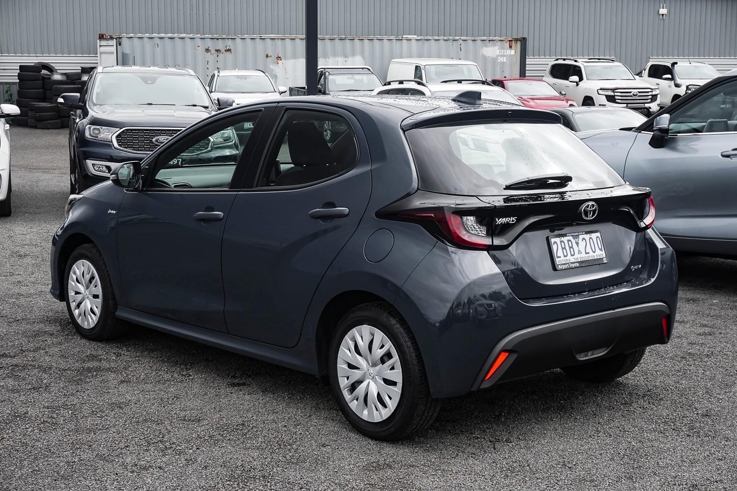 Toyota Yaris image 2