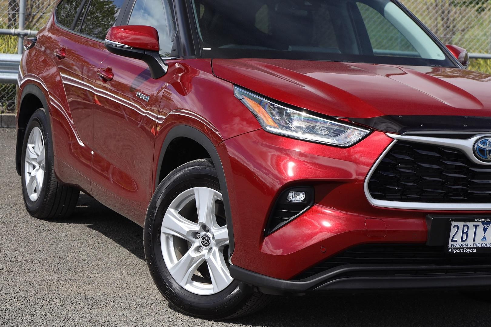 Toyota Kluger image 2