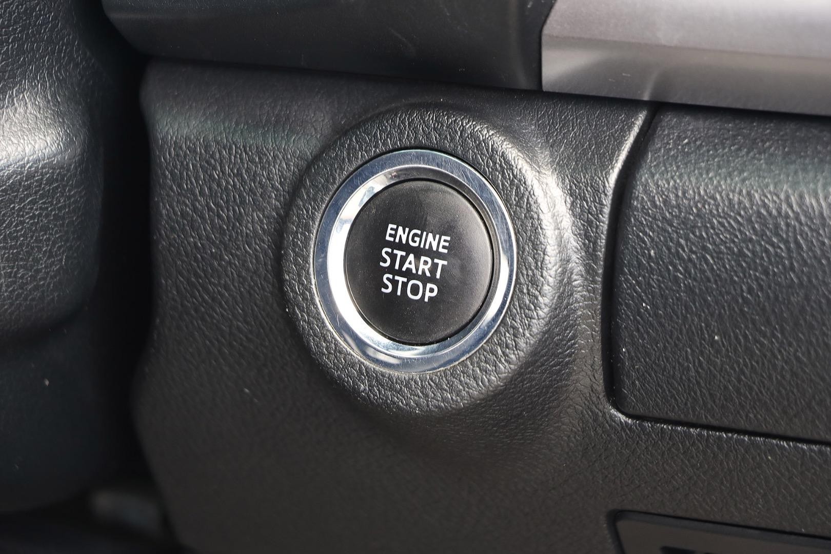 Toyota Hilux image 3