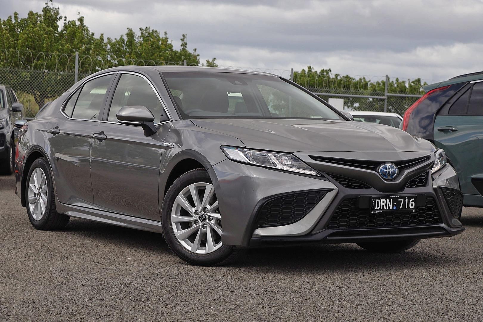 Toyota Camry image 1