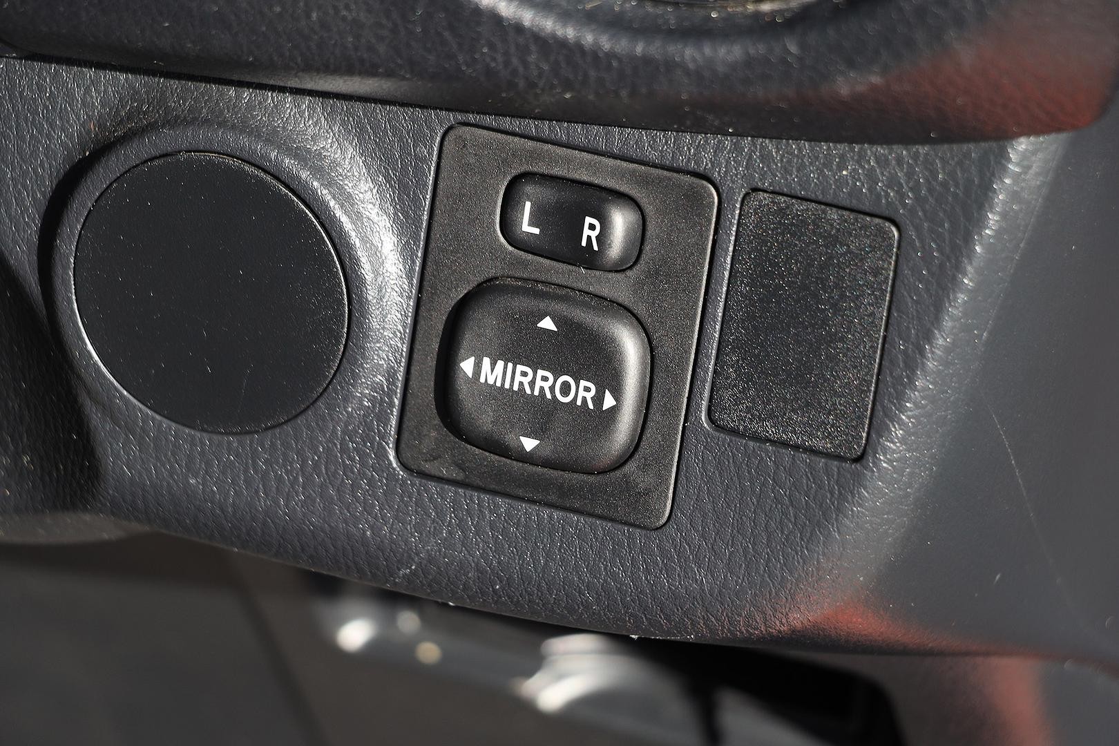 Toyota Yaris image 3