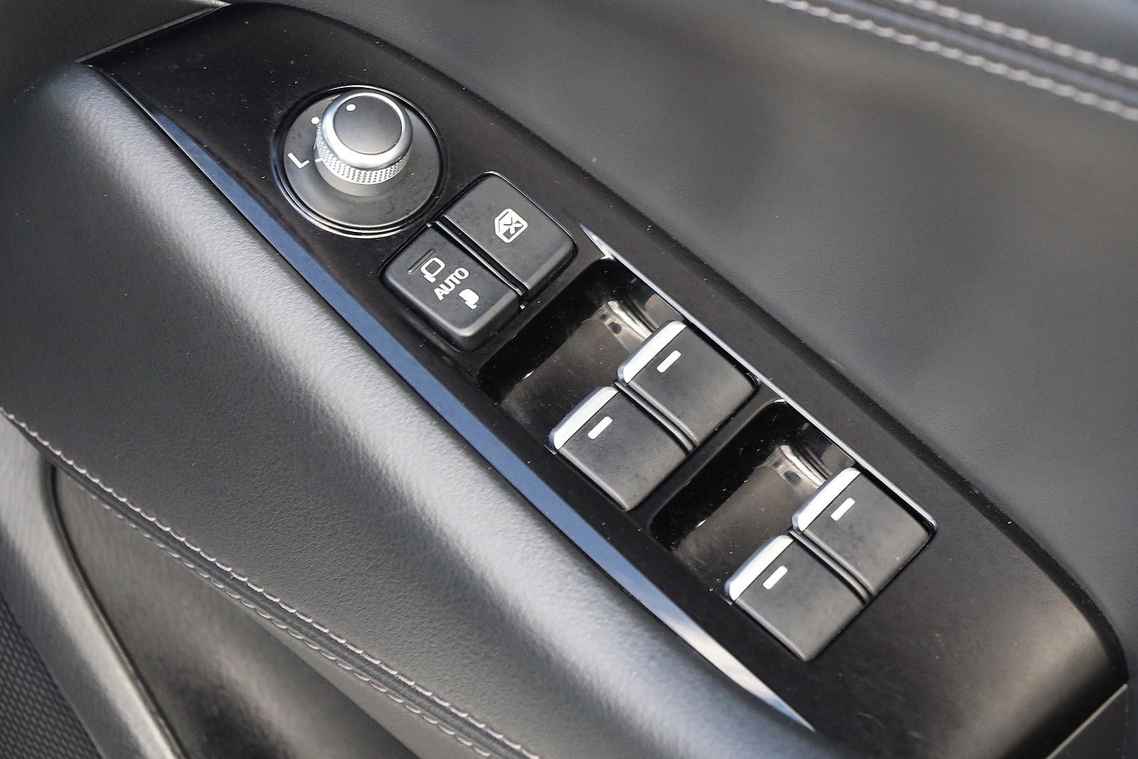 Mazda 6 image 4