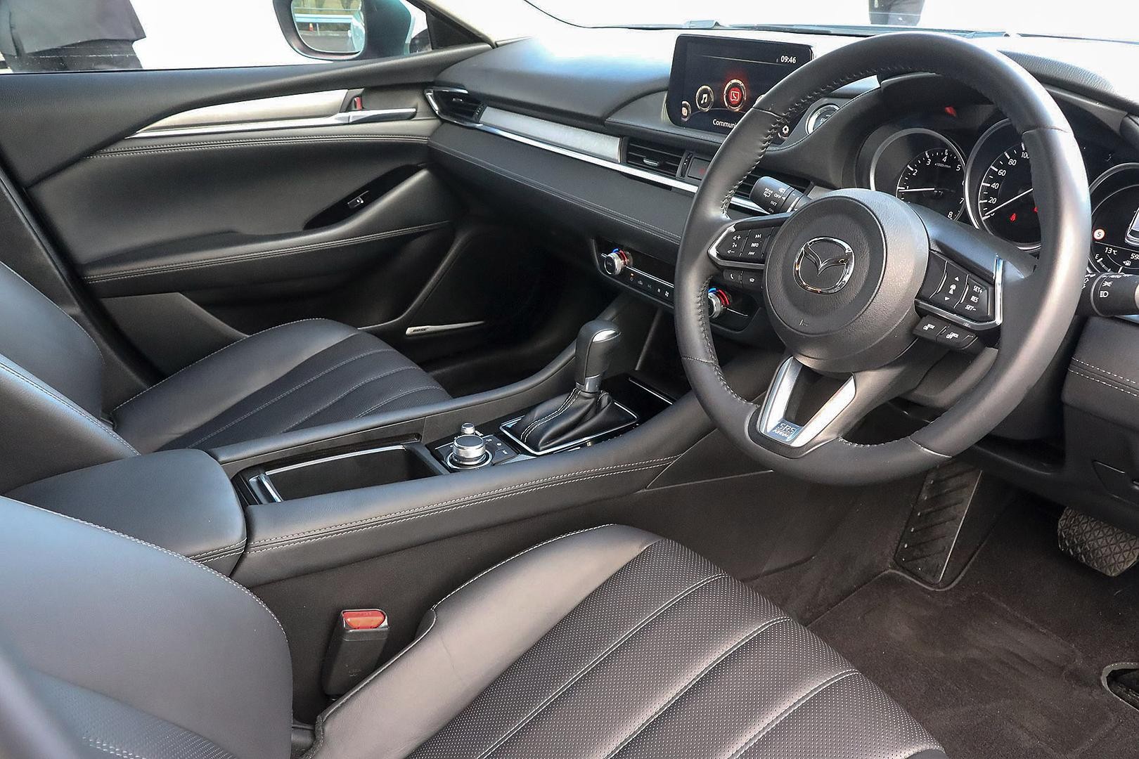 Mazda 6 image 2