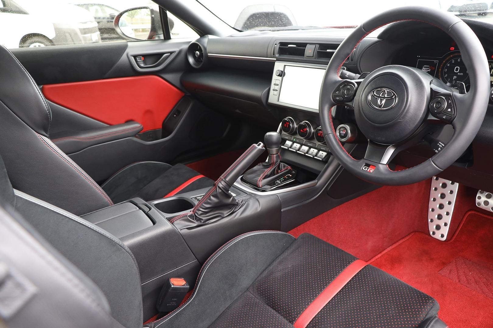Toyota Gr86 image 2