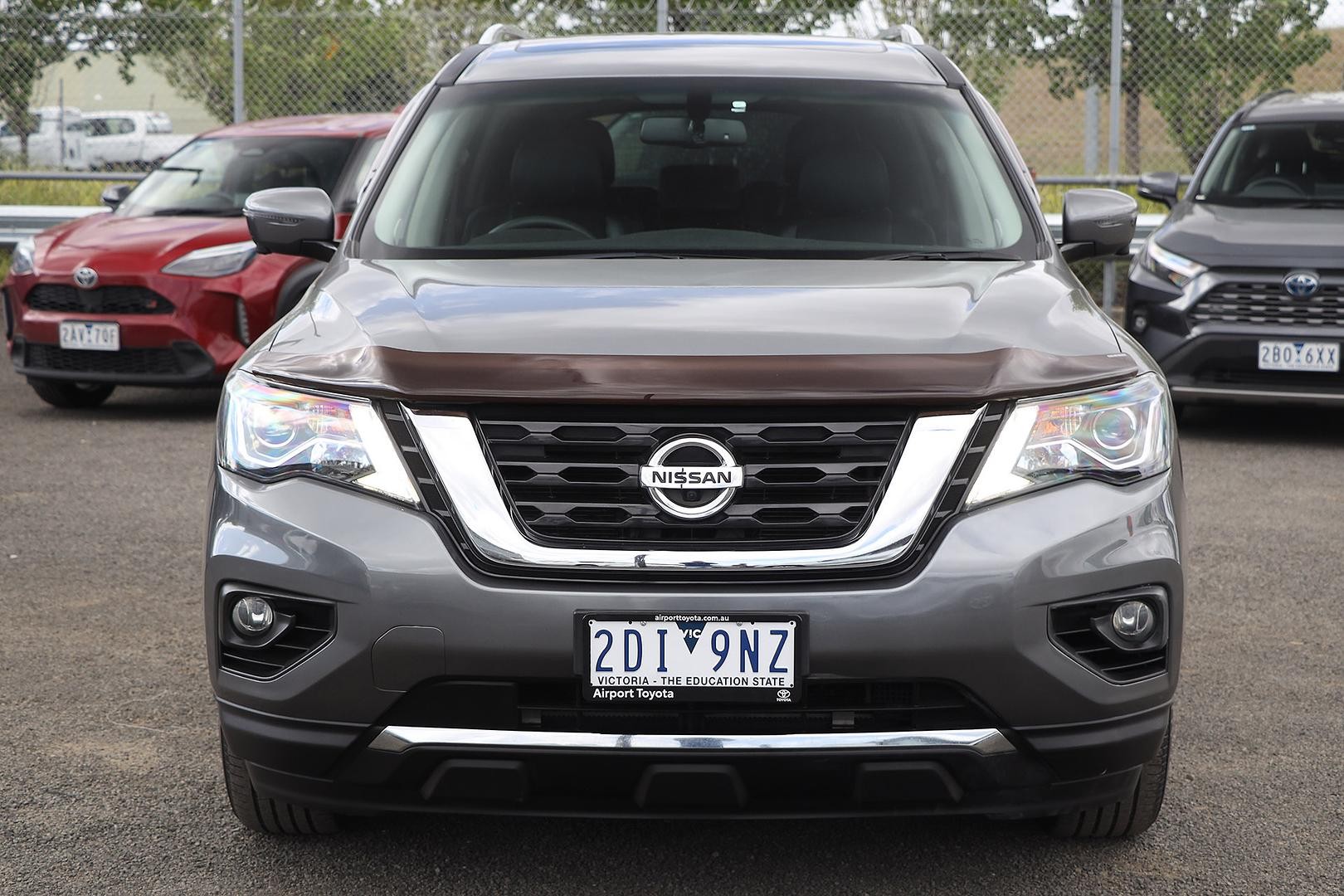 Nissan Pathfinder image 3