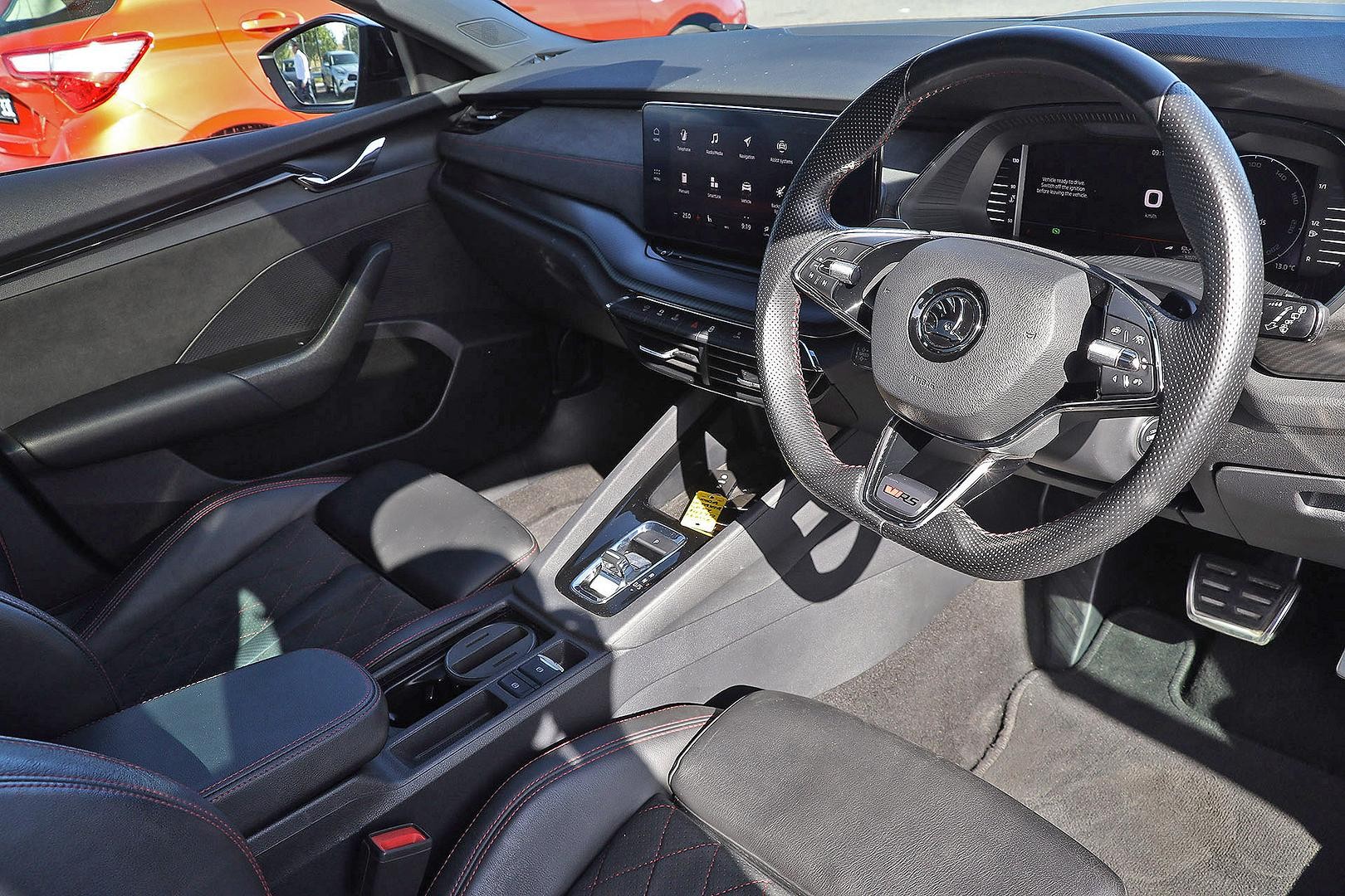 Skoda Octavia image 2