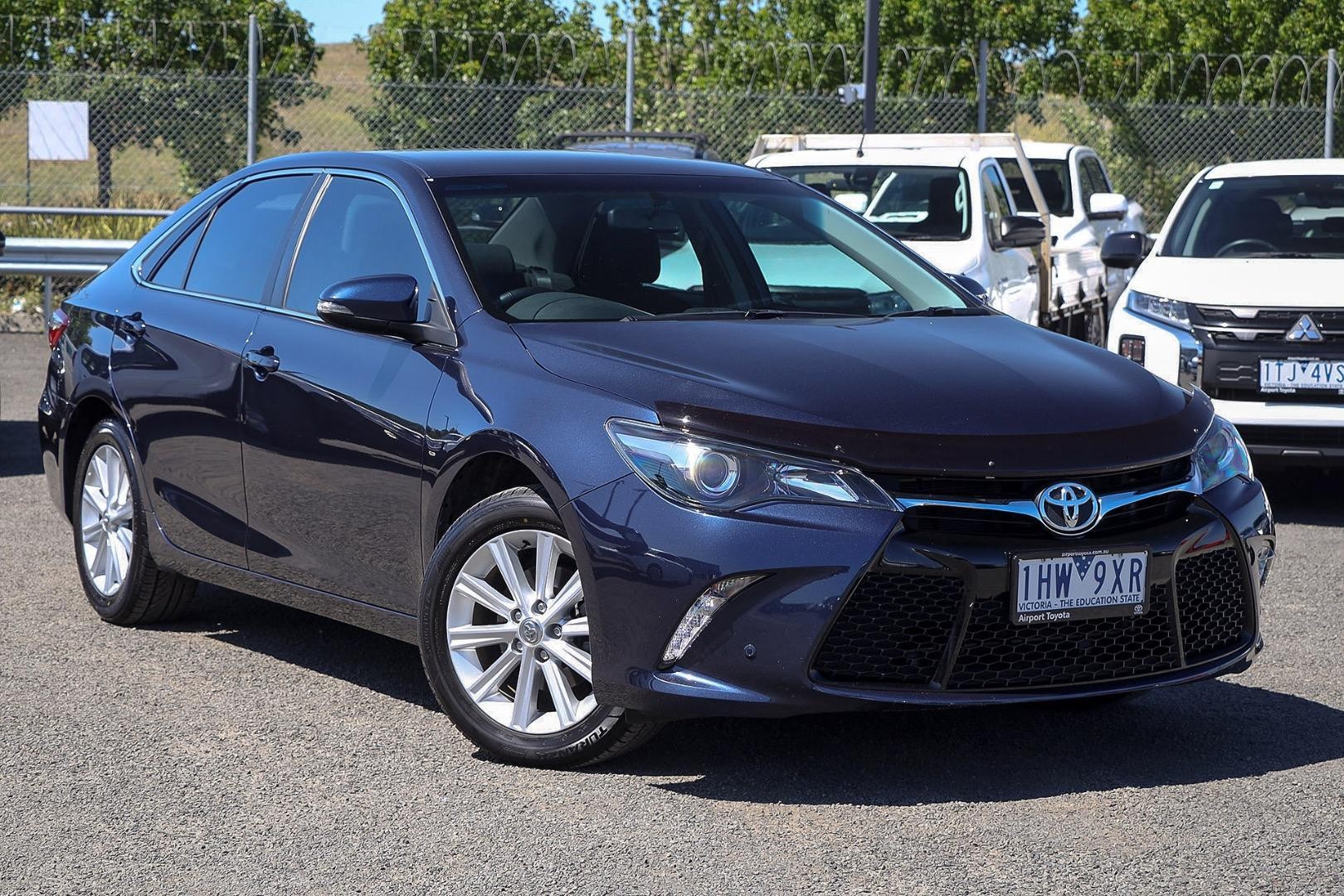 Toyota Camry image 1