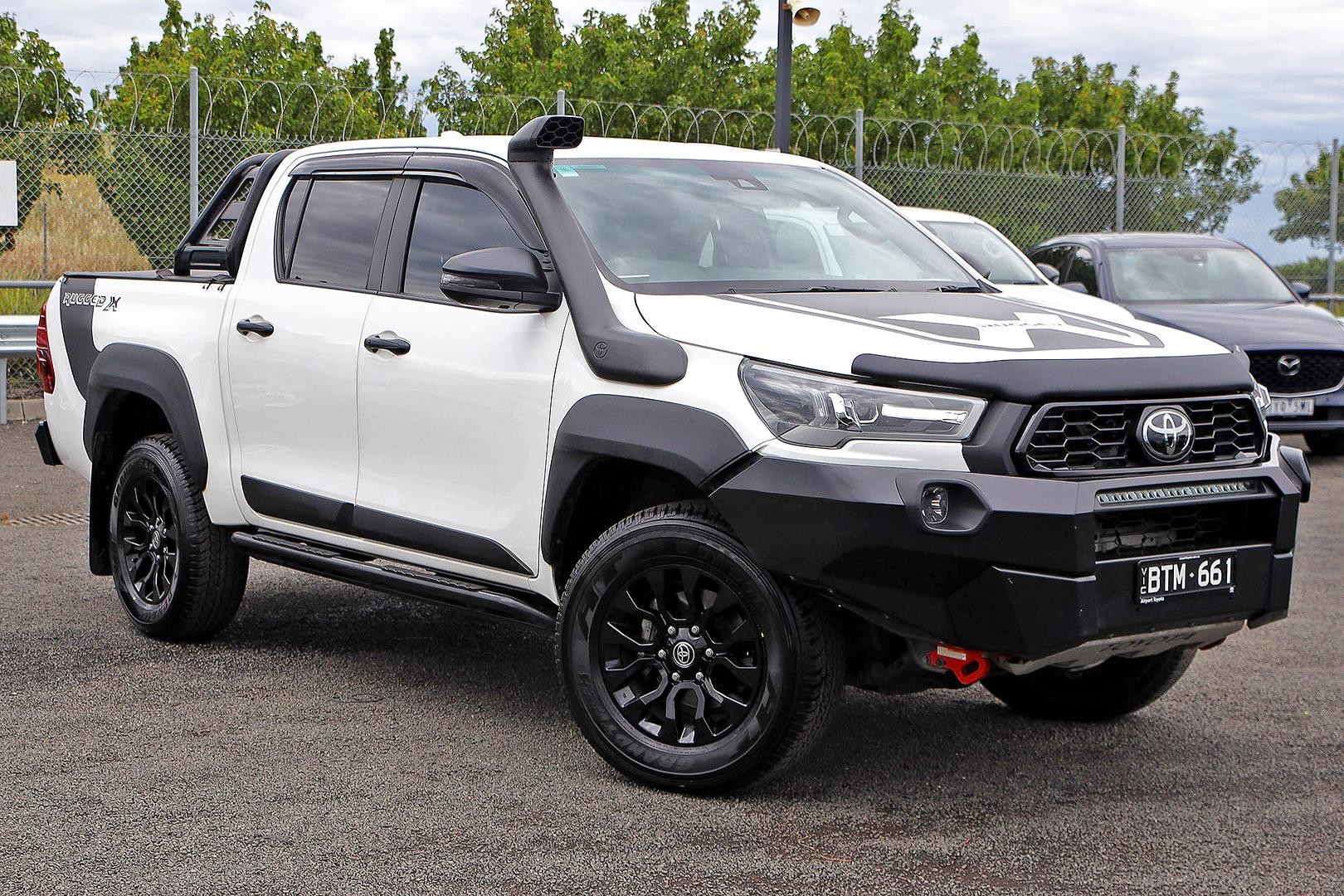 Toyota Hilux image 1
