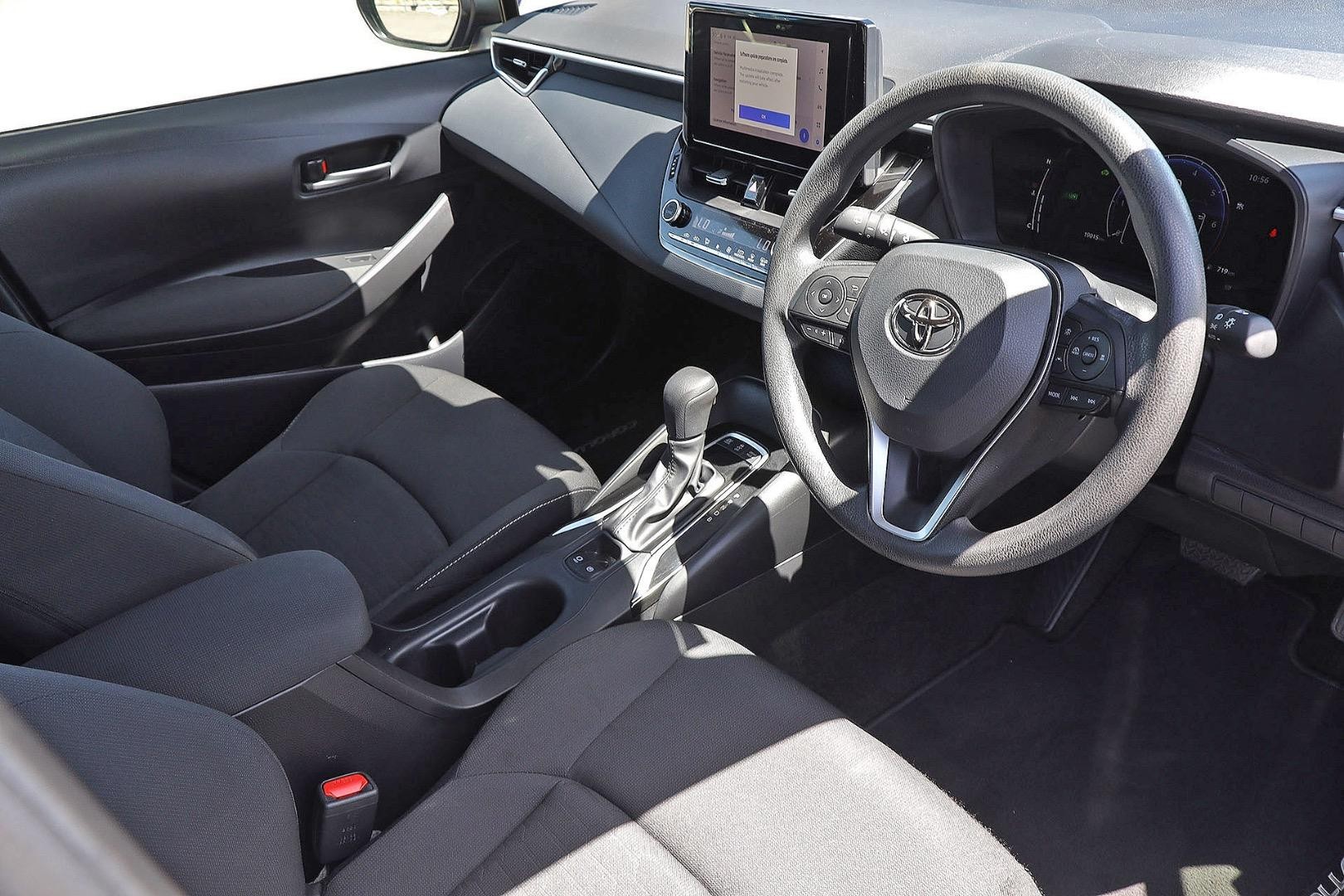 Toyota Corolla image 2