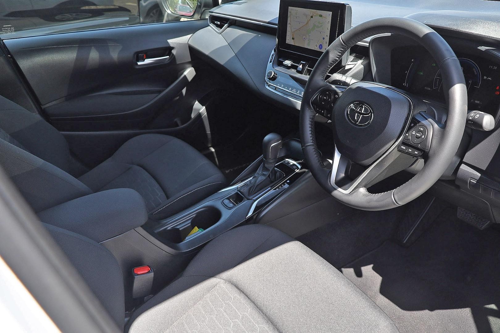 Toyota Corolla image 2