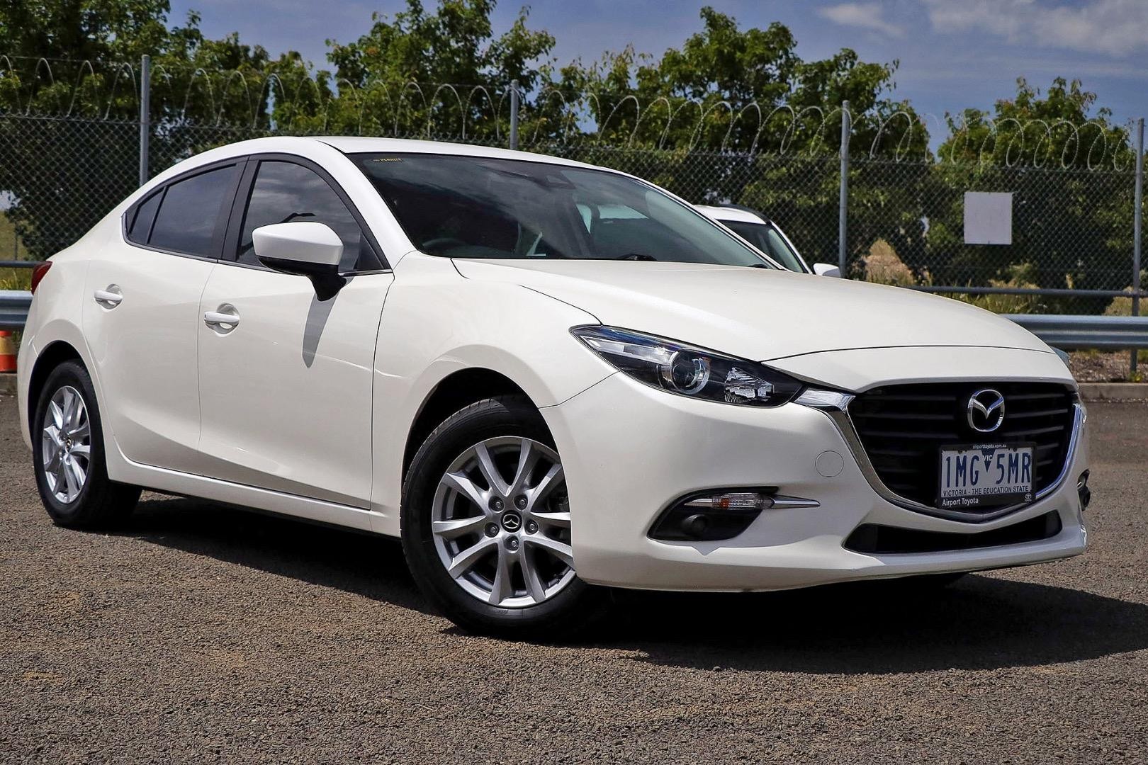 Mazda 3 image 1