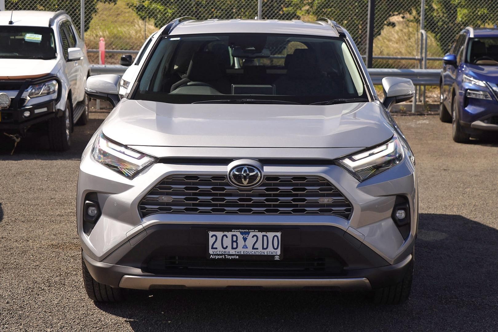 Toyota Rav4 image 3