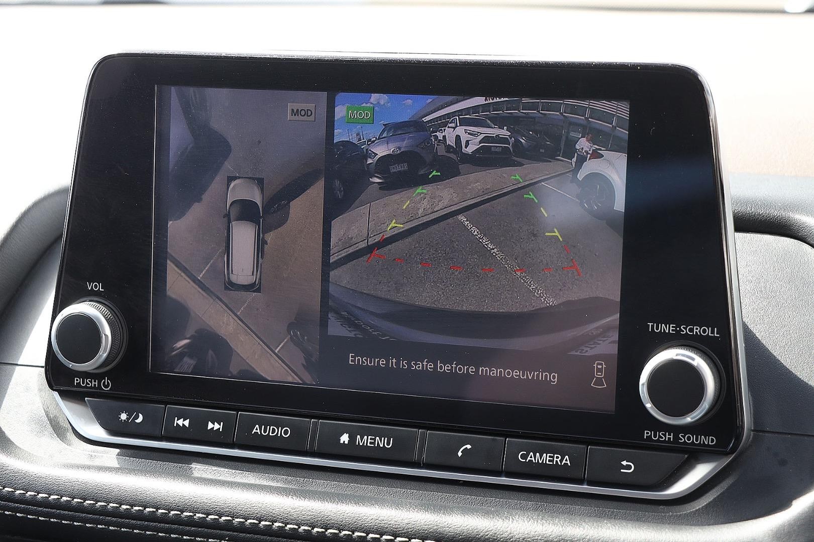 Nissan X-trail image 2