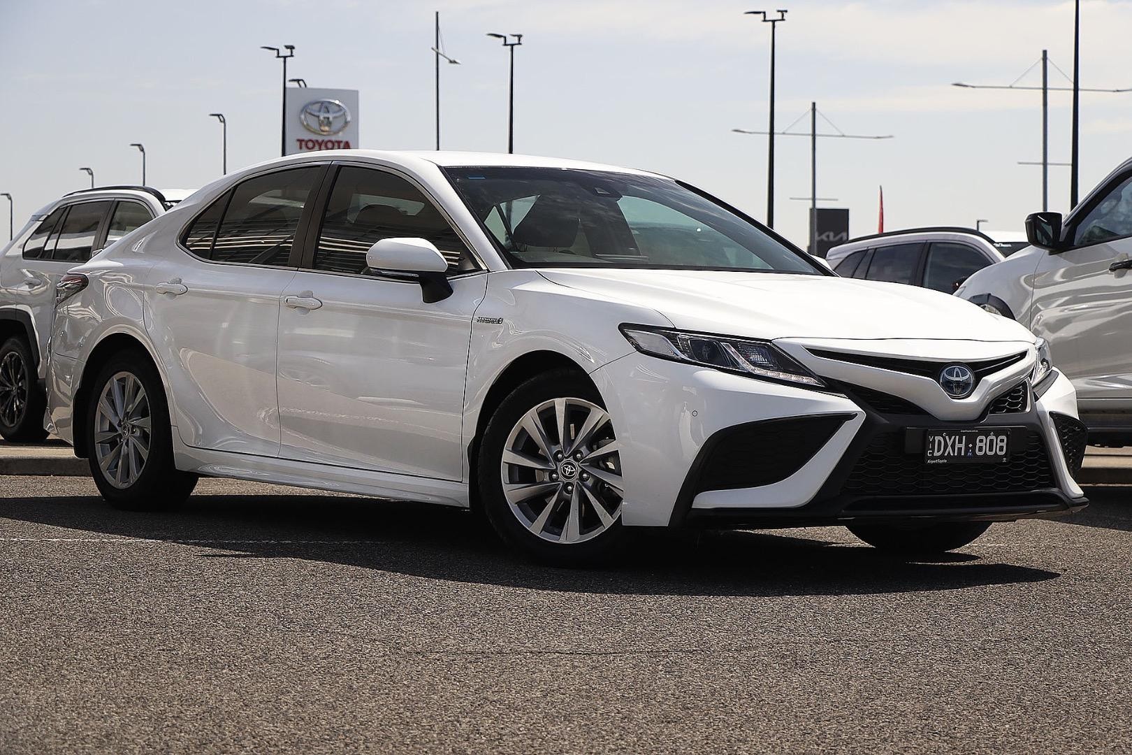 Toyota Camry image 1