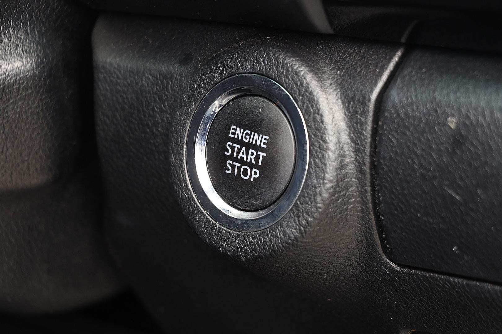 Toyota Hilux image 3